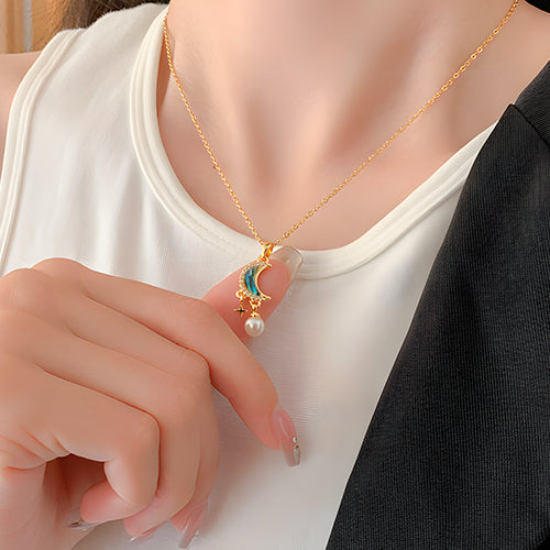 Collar Luz de Luna Creciente Oro