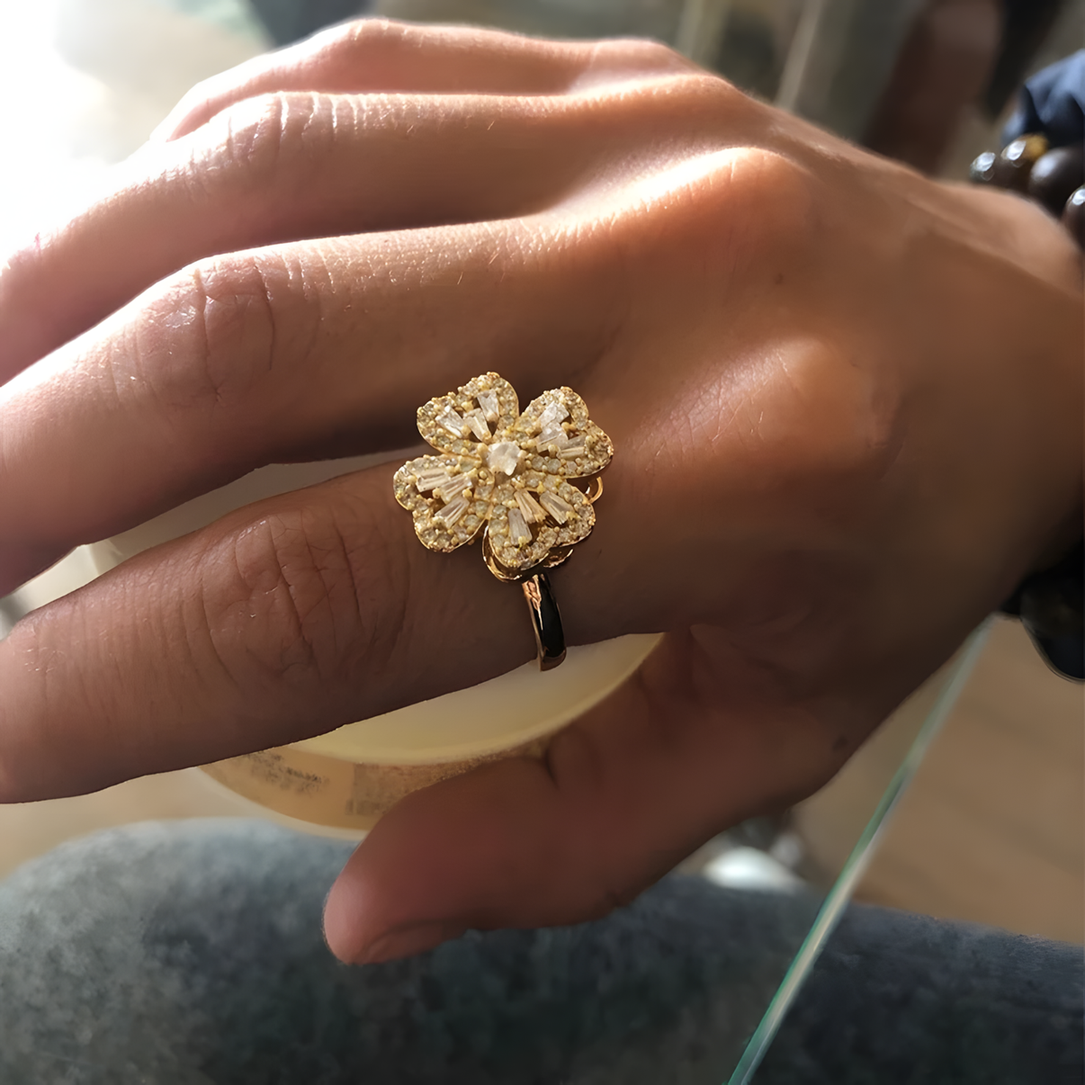 Anillo Trebol de Corazones Giratorio