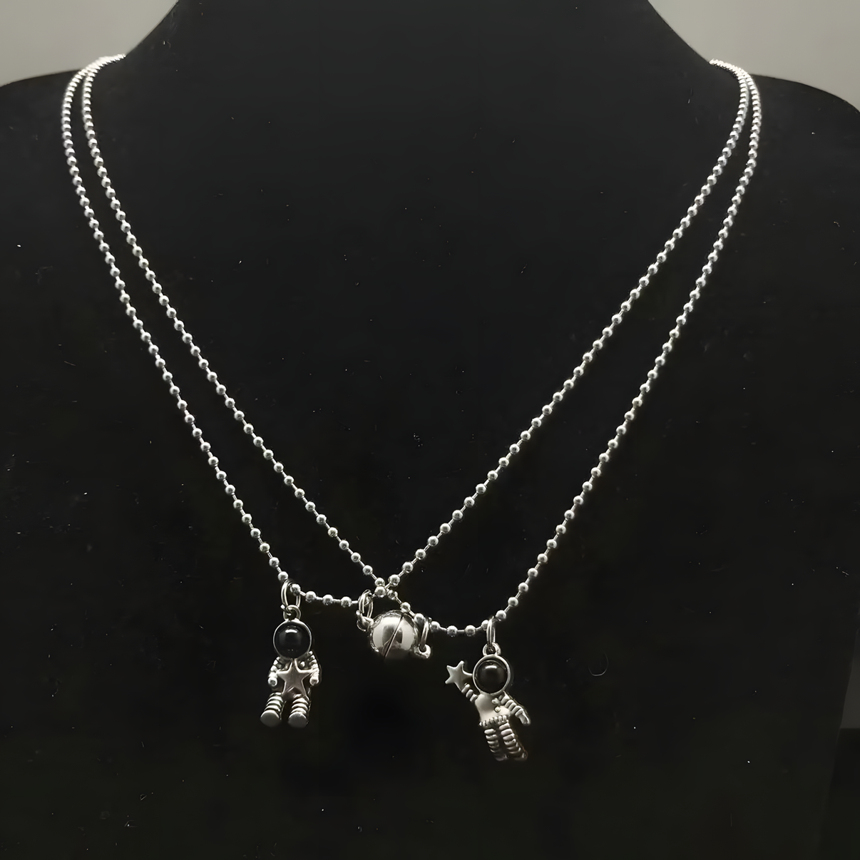 Desteyante 2 Collares Astronautas conexión lunar