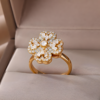 Anillo Trebol de Corazones Giratorio