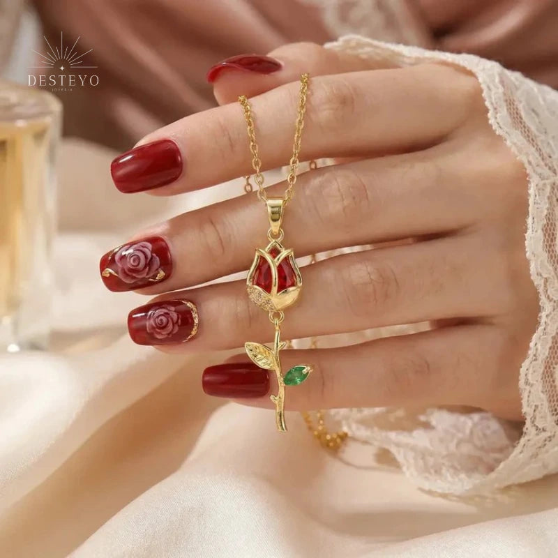 Collar Clavel Rojo Oro