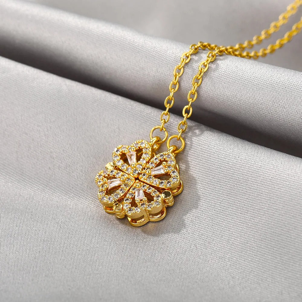 Collar Trébol de Corazones Bañado en Oro